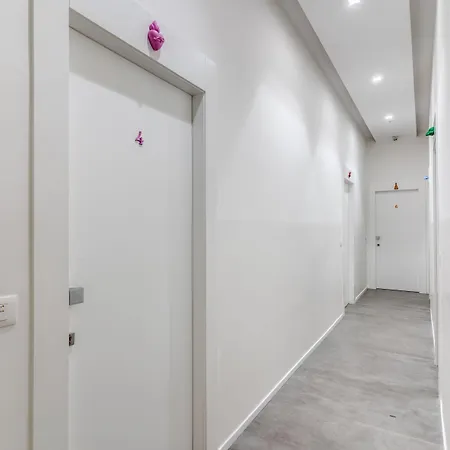 Gallery 4* نابولي