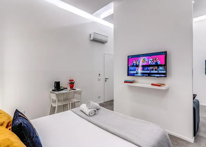 בית הארחה Gallery 4*