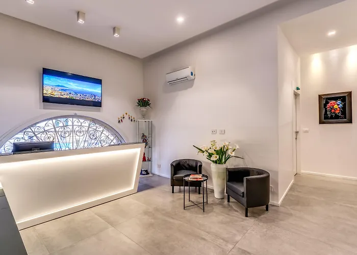 Gallery בית הארחה נאפולי